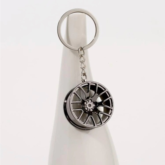 Black Rim Key Chain - Picture 2 of 4